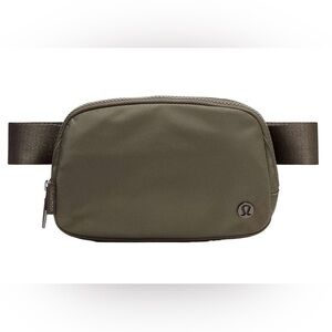 lululemon athletica Belt Bag in Olive